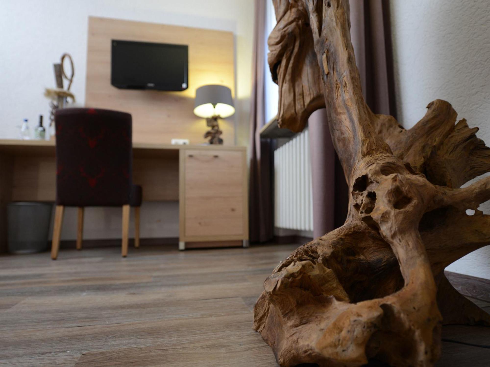 Land-Gut Hotel Zum Loewen Garni Marktheidenfeld Habitación foto